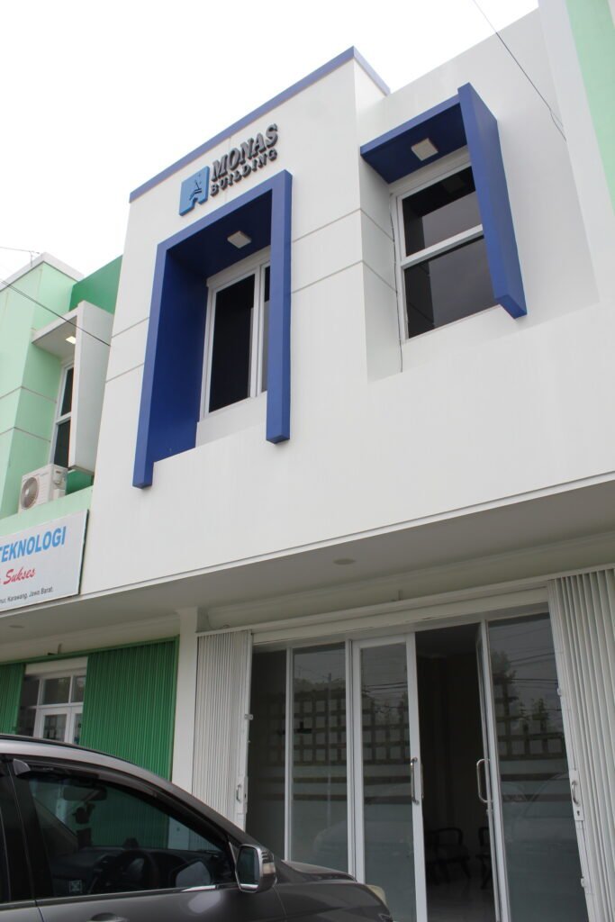 Gedung kantor pusat Monas di Karawang